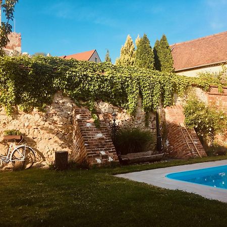 Lormuv Dvur Villa Mikulov Bagian luar foto